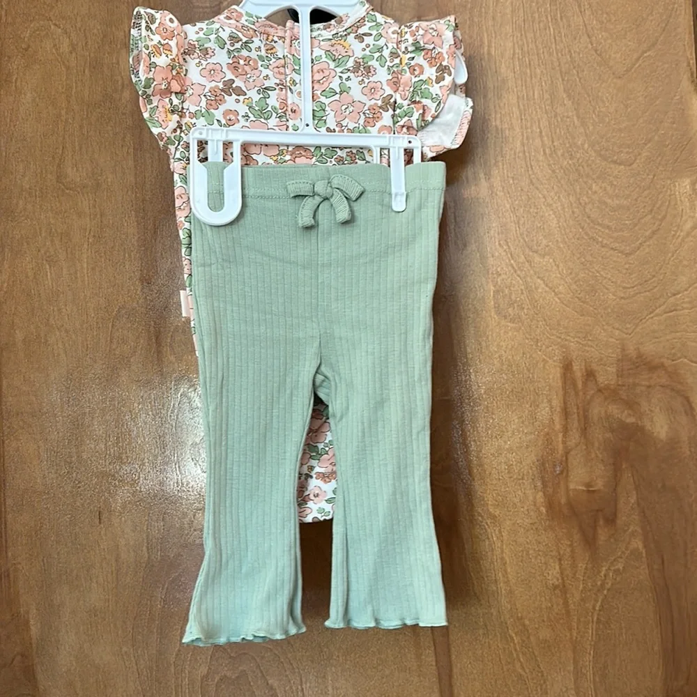 Rabbit + Bear Organic floral flare 2 piece set